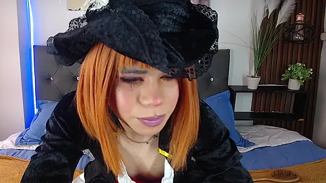 emma_cut3_ live cam on StripChat