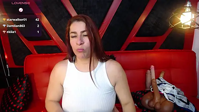 clhoe-blake - Clhoe-blake's free webcam - UK Sex Cams