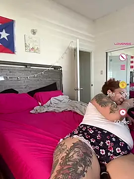 ladycreamypr2 webcam