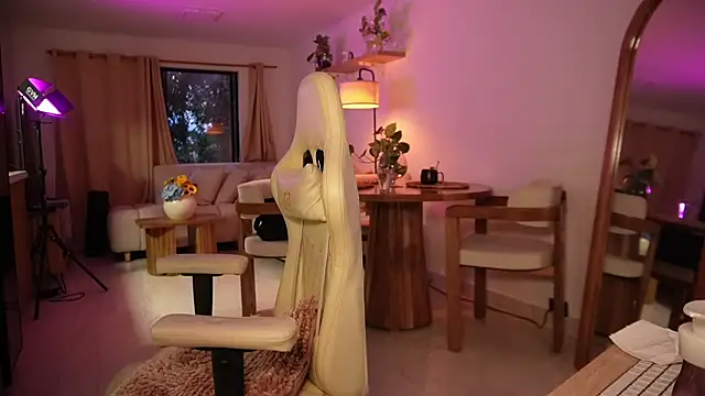 Madisonlara1 webcam