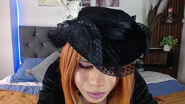 emma_cut3_ webcam