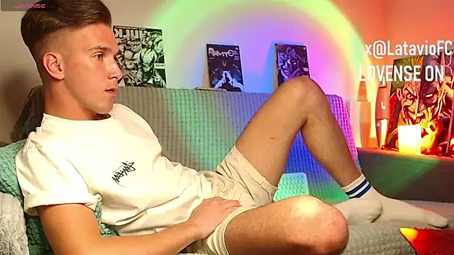 Midnighter_ webcam