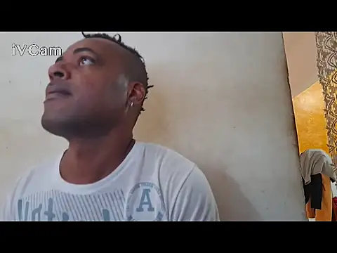 royblackbigpvt webcam