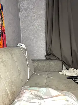 Lola_Hale webcam
