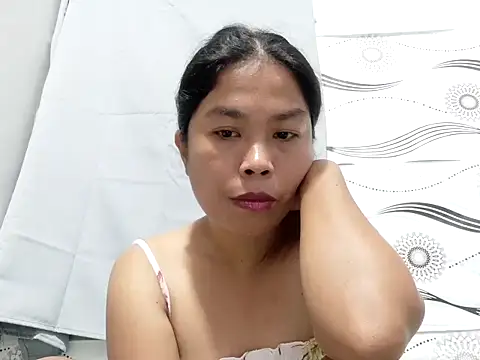 Hotpinaymorena webcam
