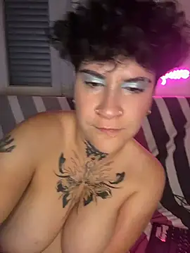 callmelouve webcam