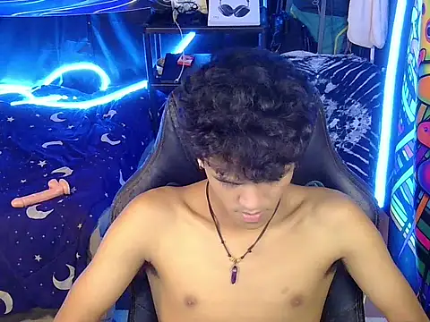 hugekenbigcock webcam