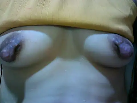 Suckable_leigh live cam on StripChat
