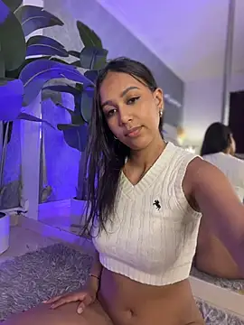 MiilaBlake live cam on StripChat