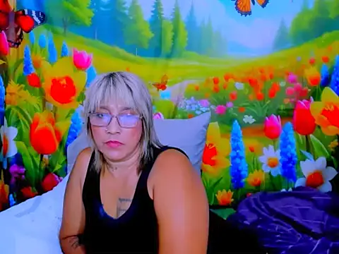 indianroxy webcam