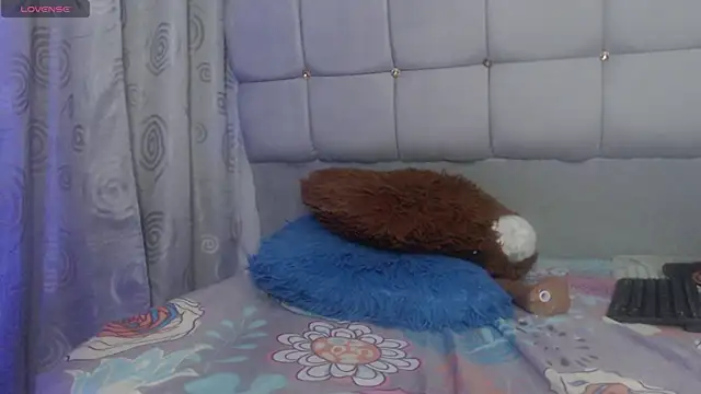 charlotte_brawn webcam