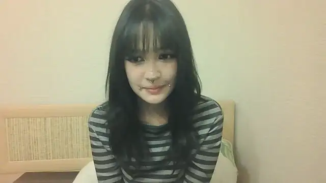 AliceMilati live cam