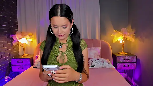 AmedeeaBanks live cam on StripChat