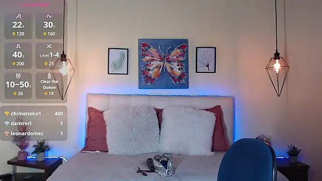 Megan_05_ live cam on StripChat