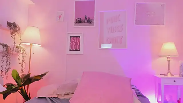 Ivyy_sweet_ live cam on StripChat