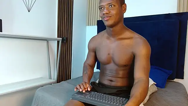 alexis_fernandez live cam on StripChat