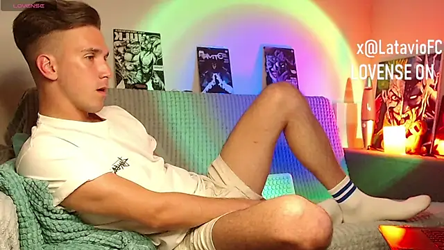 Midnighter_ live cam on StripChat