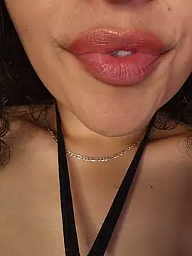 Lucy_Marin live cam on StripChat