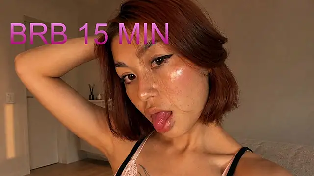 _freakynikky_ live cam on StripChat
