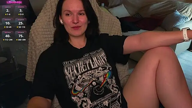 Val_lava live cam on StripChat