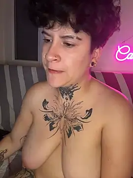 callmelouve webcam