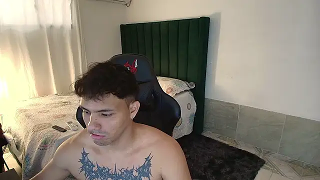 man_dur07 live cam on StripChat