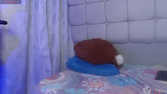 charlotte_brawn webcam