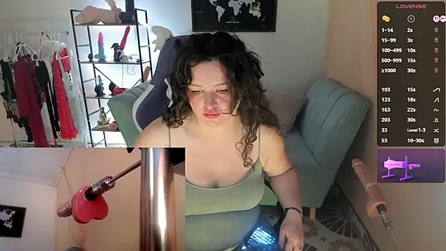 ZafiroSolenne live cam on StripChat