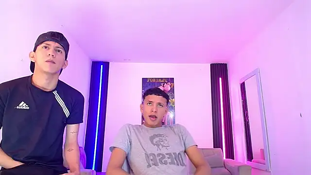 Marcus_and_Tony webcam