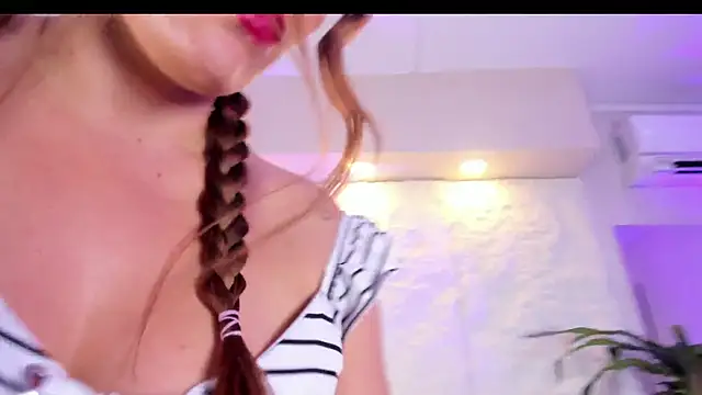 naughty_flower18 webcam