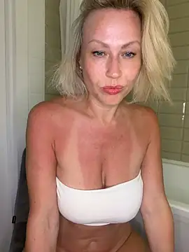 Elle_Milfa live cam