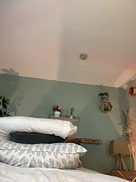 YariRose live sex cam