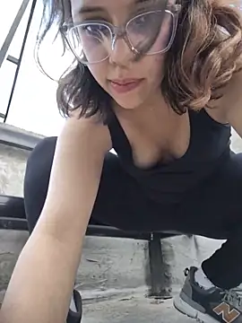 ScaraAndTomy webcam