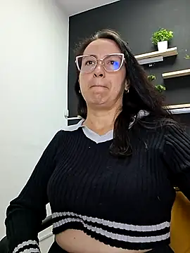 Lauryn_Jones webcam