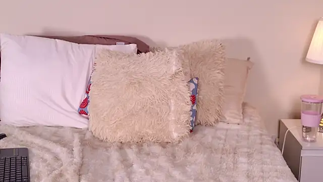 Alanna_DH webcam