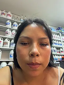 ISABELLA__LUNA webcam