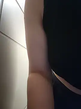 HollyTattoo webcam