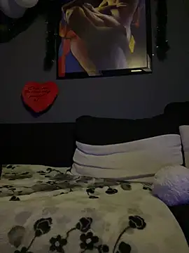 Mohdollmen live cam on StripChat