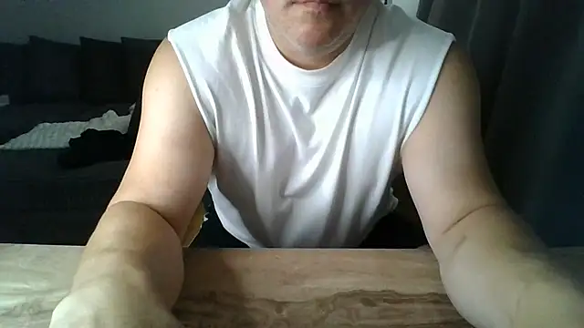 Nizzlive live cam on StripChat