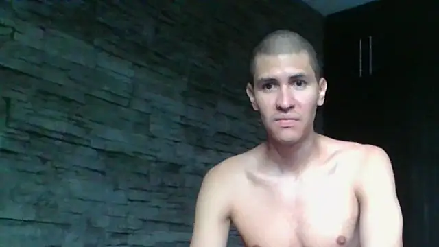 Sexylatin64 webcam