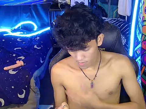hugekenbigcock webcam