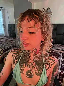 Model: Bonnie_vega