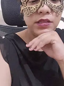 Simran-Kaur143 live cam on StripChat