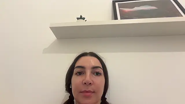 Cassieuncut webcam