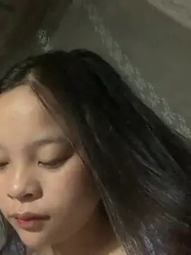 Lisa-sexyy live cam on StripChat