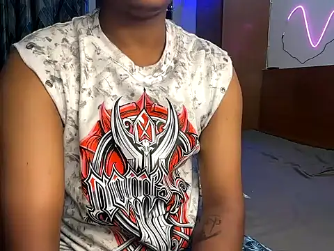 Starishaze live cam on StripChat