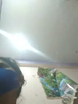 Maahi-Queen live cam on StripChat