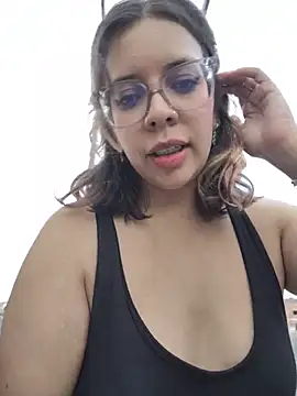 ScaraAndTomy webcam