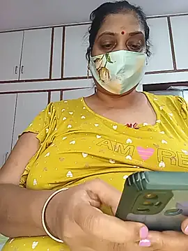 ragavi-kannada-telugu (F milf) - Pussy oil massage