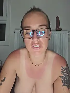 Lindsay_00off webcam
